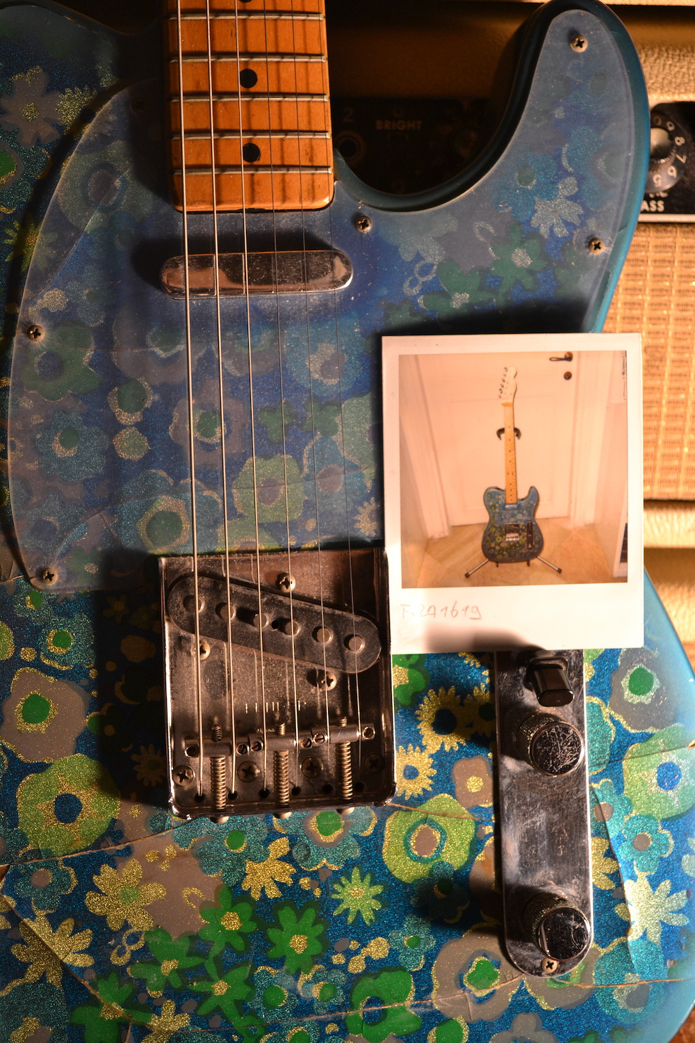 gallery item